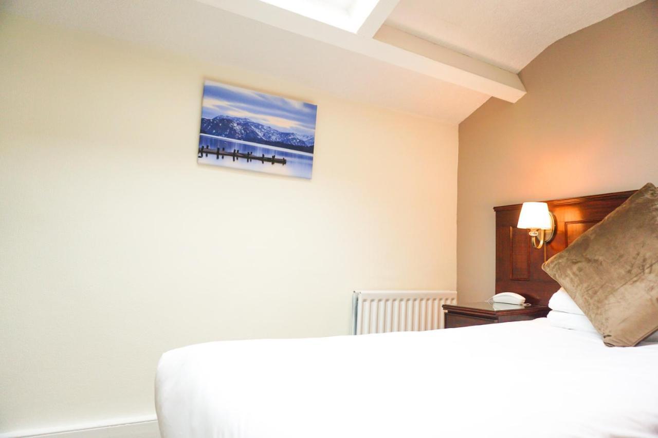 Manor House Hotel, Cockermouth Extérieur photo